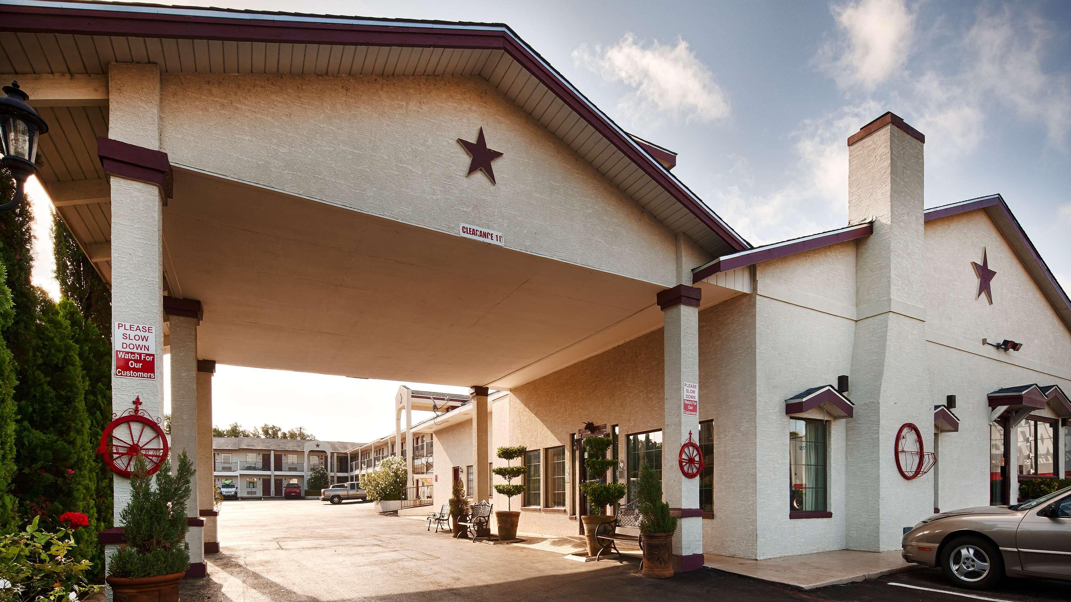 Best Western Johnson City Inn Exterior photo