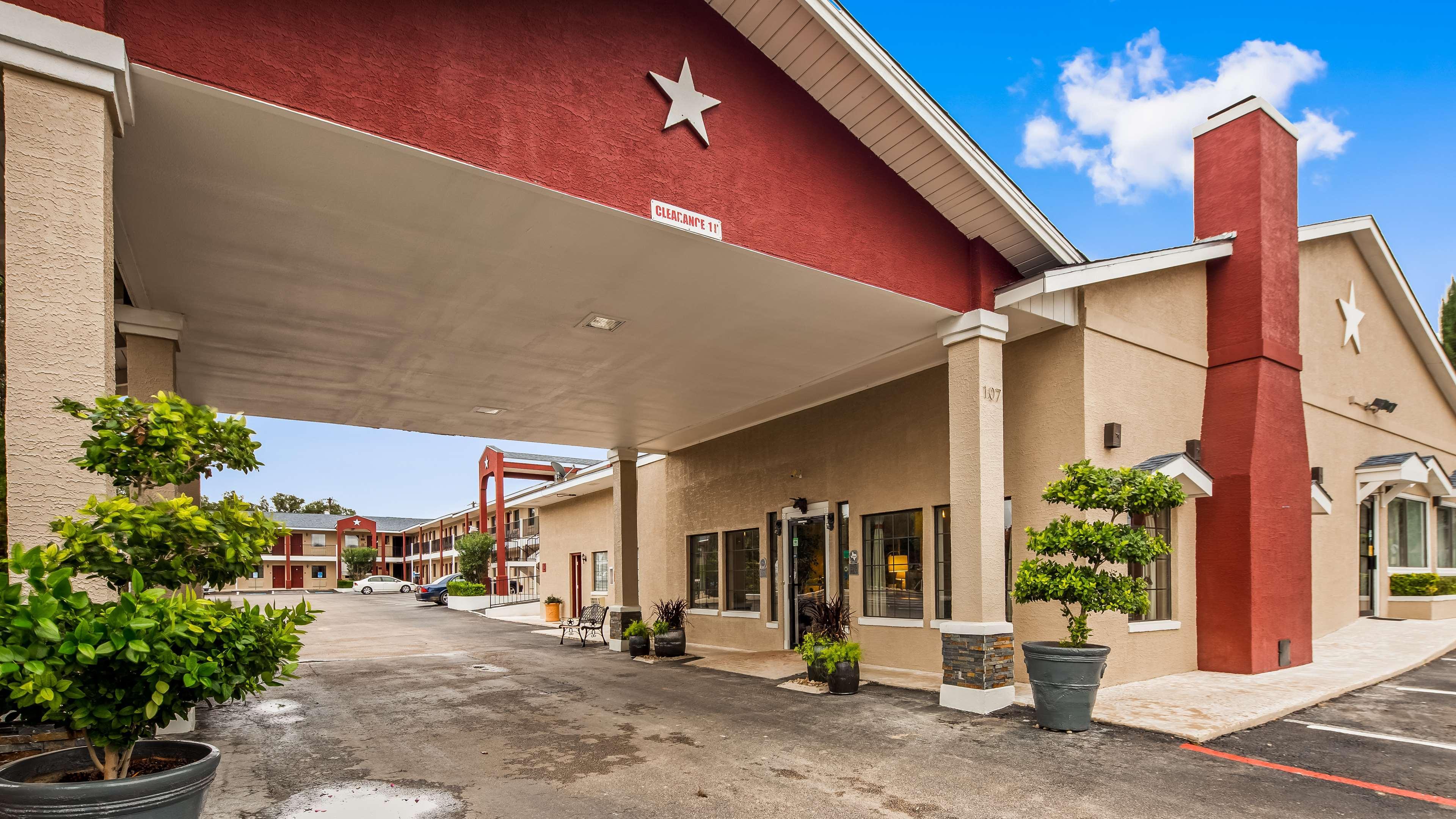 Best Western Johnson City Inn Exterior photo